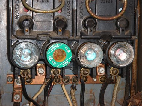 bulldog electrical fuse box glass fuses|old fuse system problems.